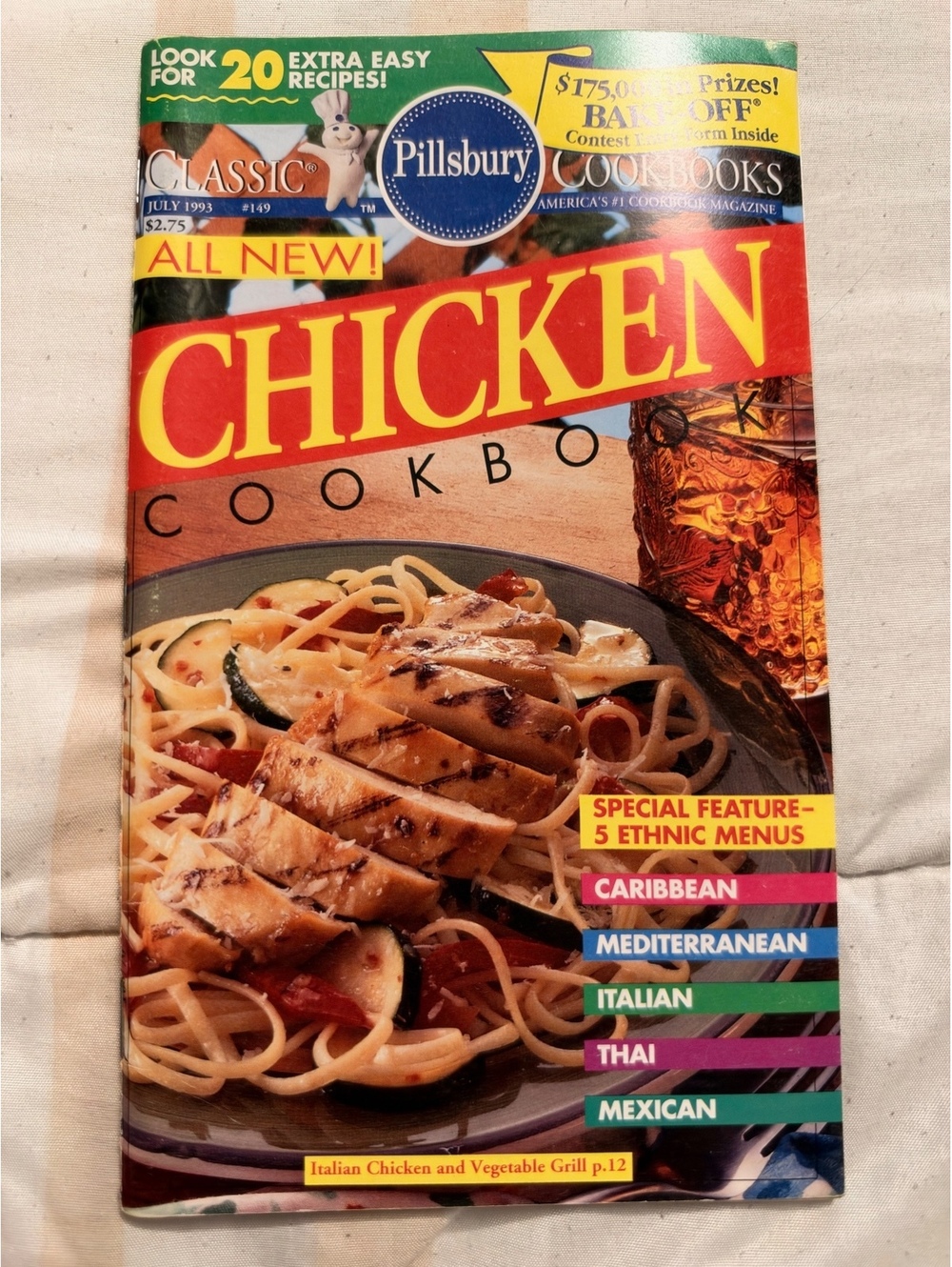 Classic Pillsbury Cookbooks All New Chicken Cookbook July 1993